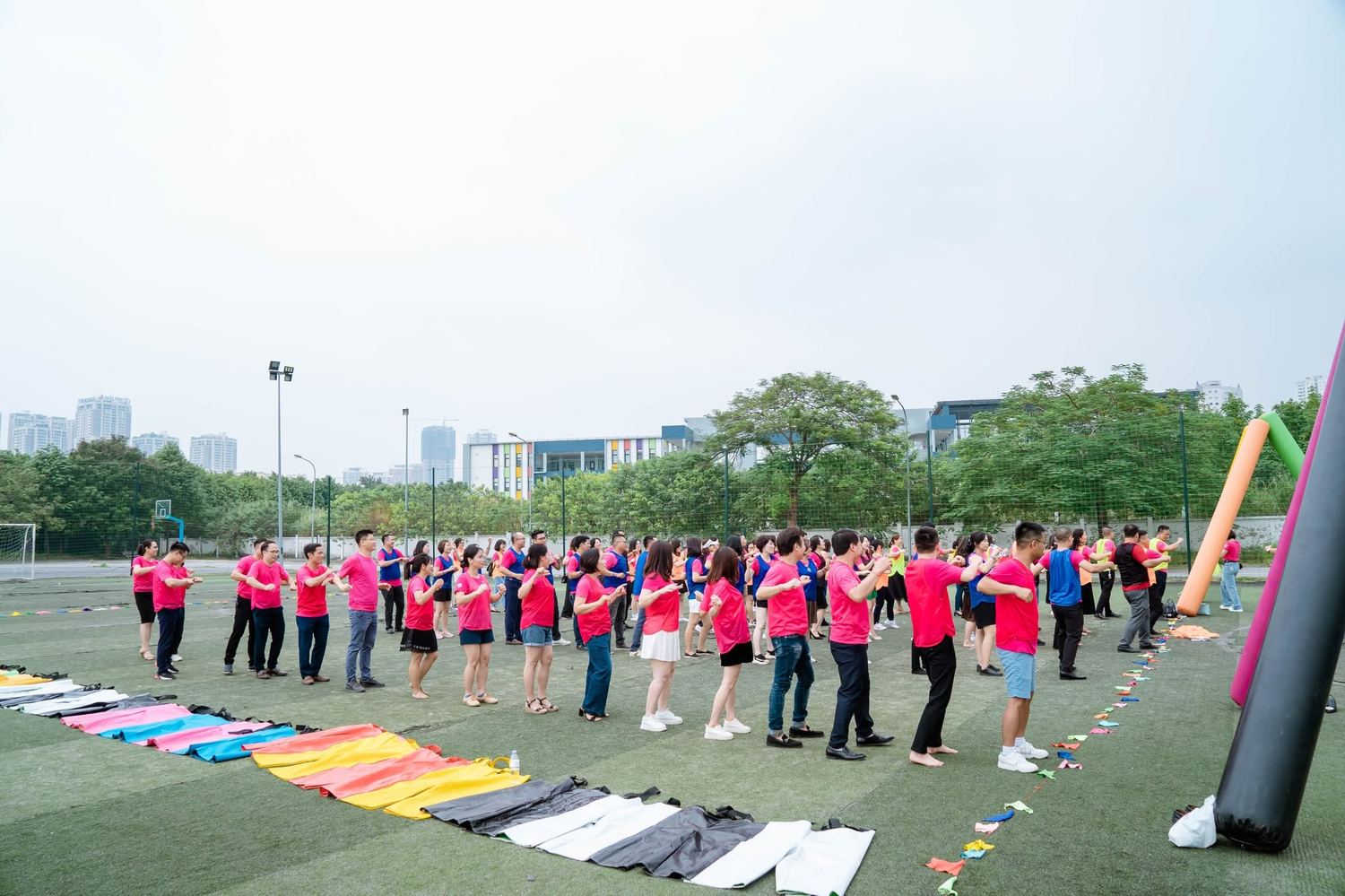 Toàn cảnh sân teambuilding NHers 98-01