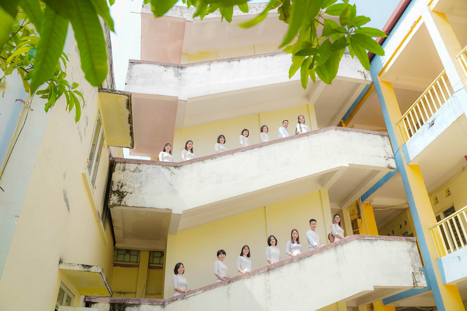 Hành lang lớp học năm xưa