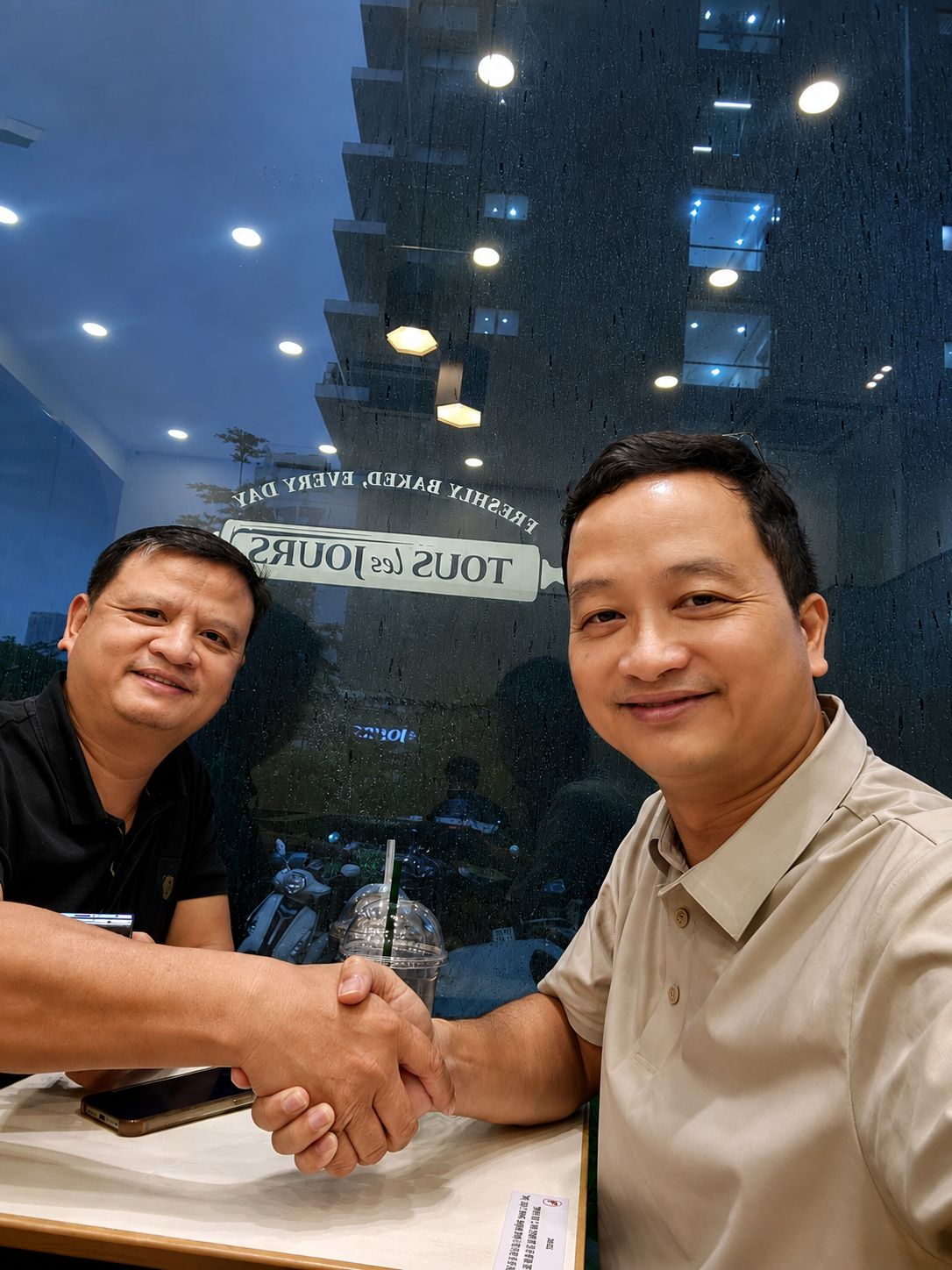 Chuyển giao vai trò Trưởng ban liên lạc từ Nguyễn Minh Chính sang Phan Thanh Hoàng